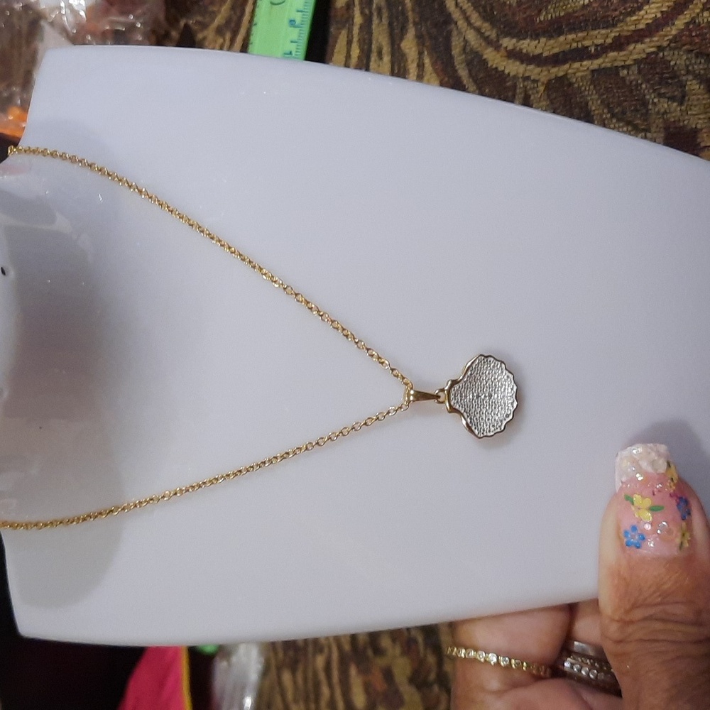 GENUINE AUTHENTIC Gold Over Stainless Steel SHELL Necklace 20" Chain Stamped